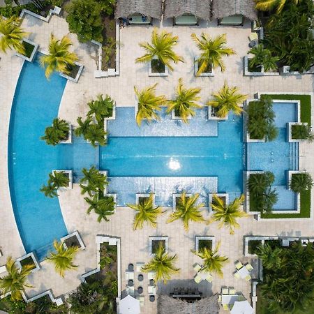 Indura Beach & Golf Resort Curio Collection By Hilton 텔라 외부 사진