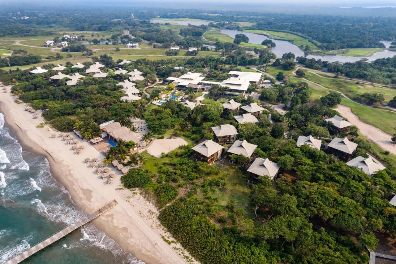 Indura Beach & Golf Resort Curio Collection By Hilton 텔라 외부 사진