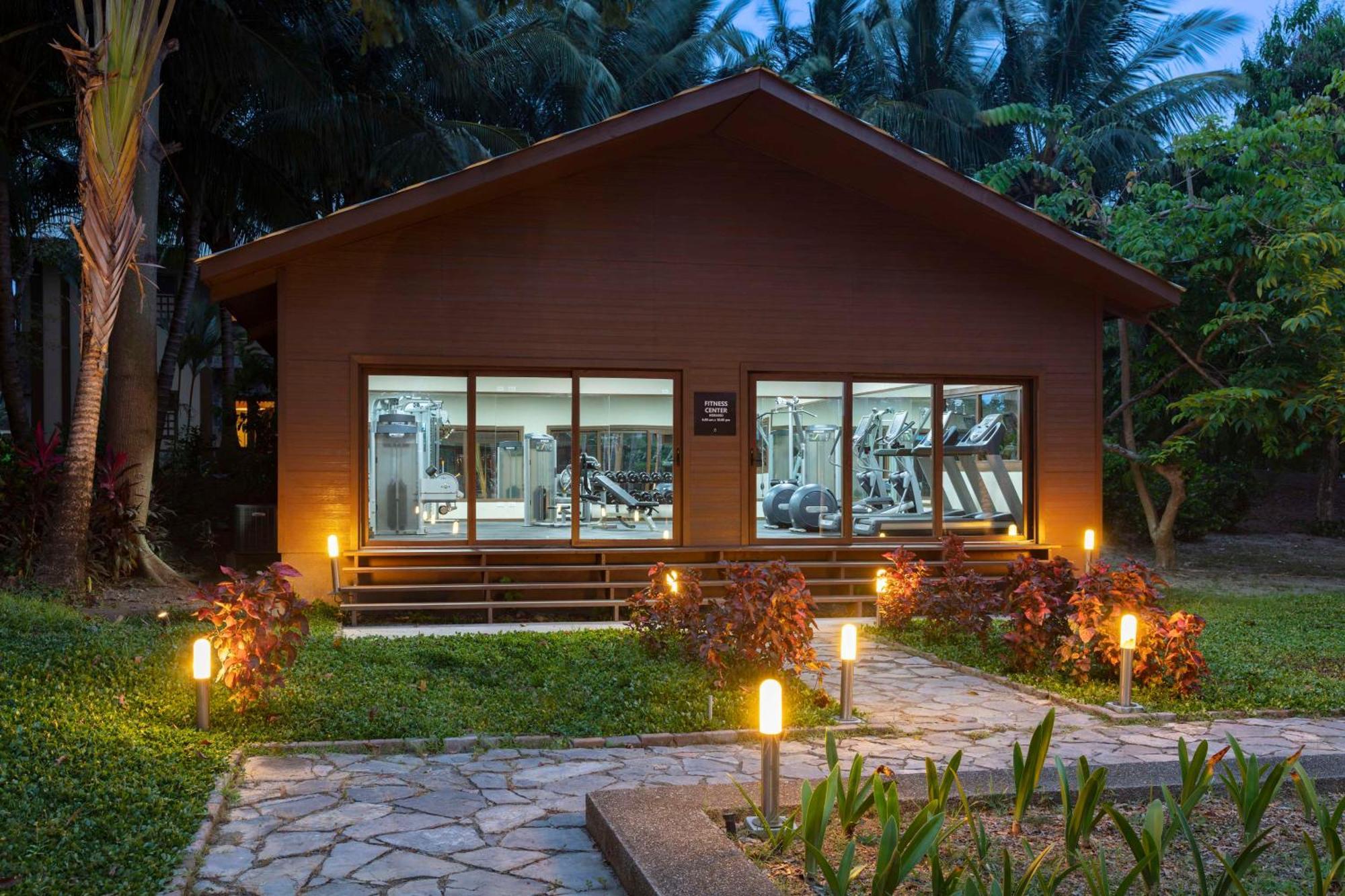 Indura Beach & Golf Resort Curio Collection By Hilton 텔라 외부 사진